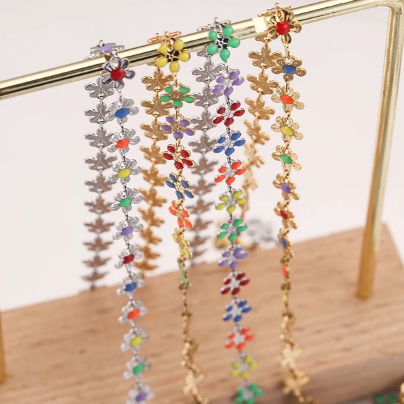 Zara Gold Glazed Multi Color Floral Chain Daisy Dopamine Necklace - Picture 8 of 16